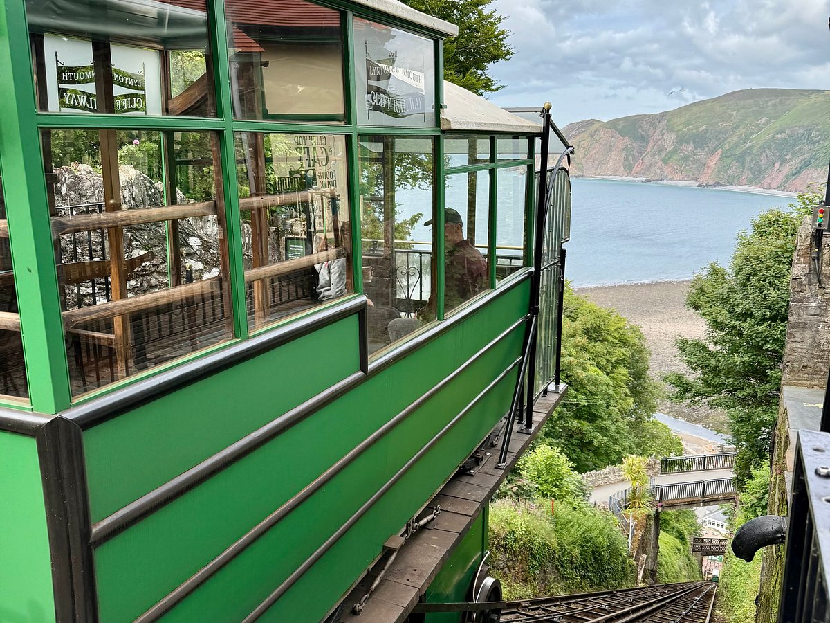 Lynton & Lynmouth Cliff Railway